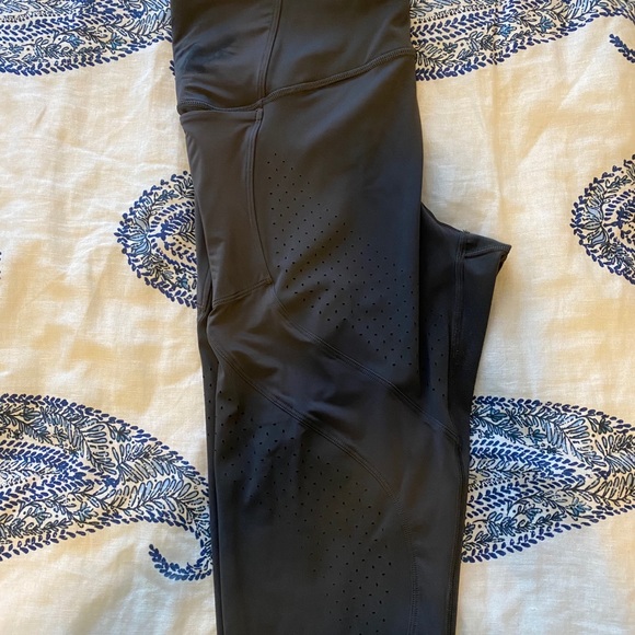 lulu lemon leggings - Picture 3 of 5